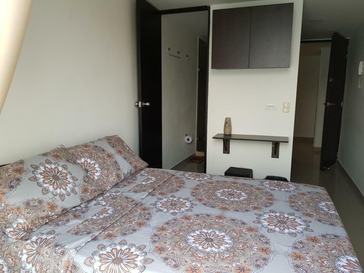 Apartment Apartasuites Molinos Medellin